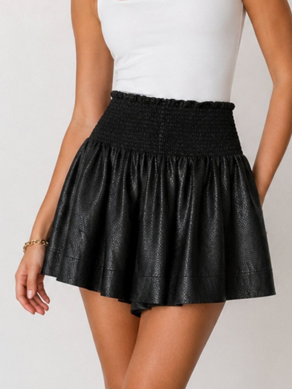 QUEEN OF SPARKLES Black Faux Leather Embossed Smocked Waist Skort SZ Medium